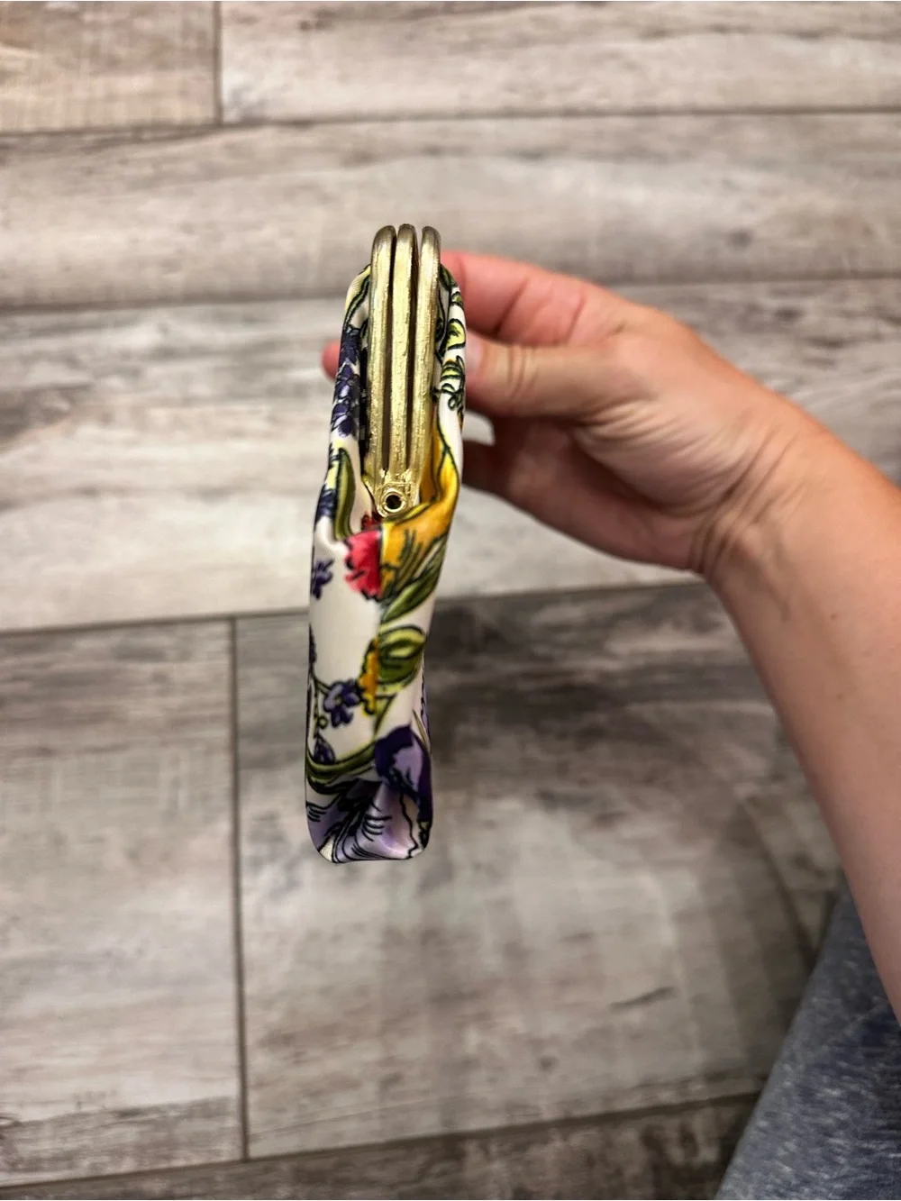 Floral Kiss-Lock White Clutch with Gold Frame